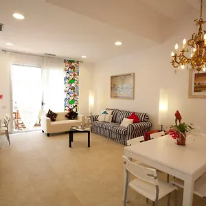 Hostel Coroleu House